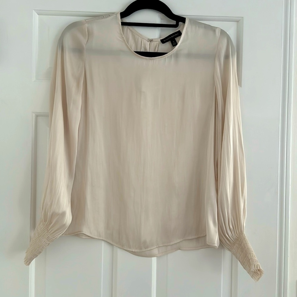 Banana republic silky top